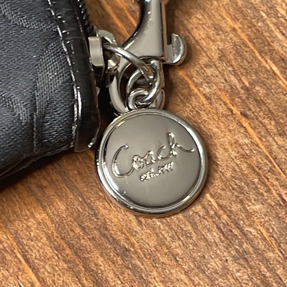 Classic “C” Coach Wristlet/Purse - Picture 5 of 6